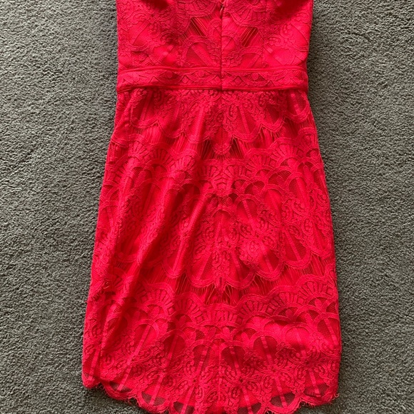 Strapless, lace bodycon dress - Picture 8 of 11